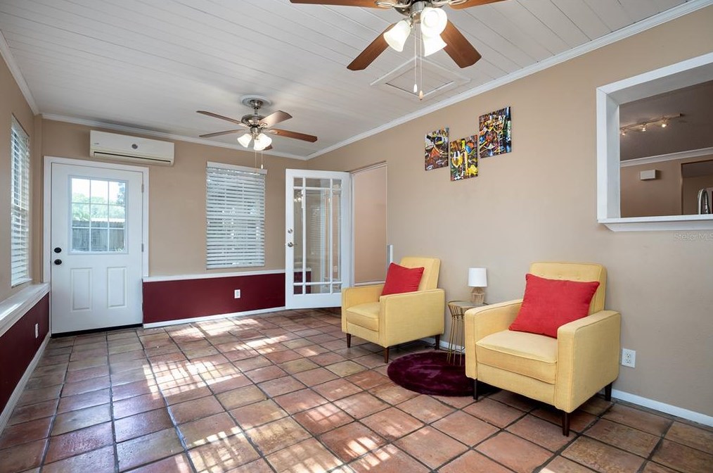 2072 Houndslake Dr, Winter Park FL  32792-6013 exterior