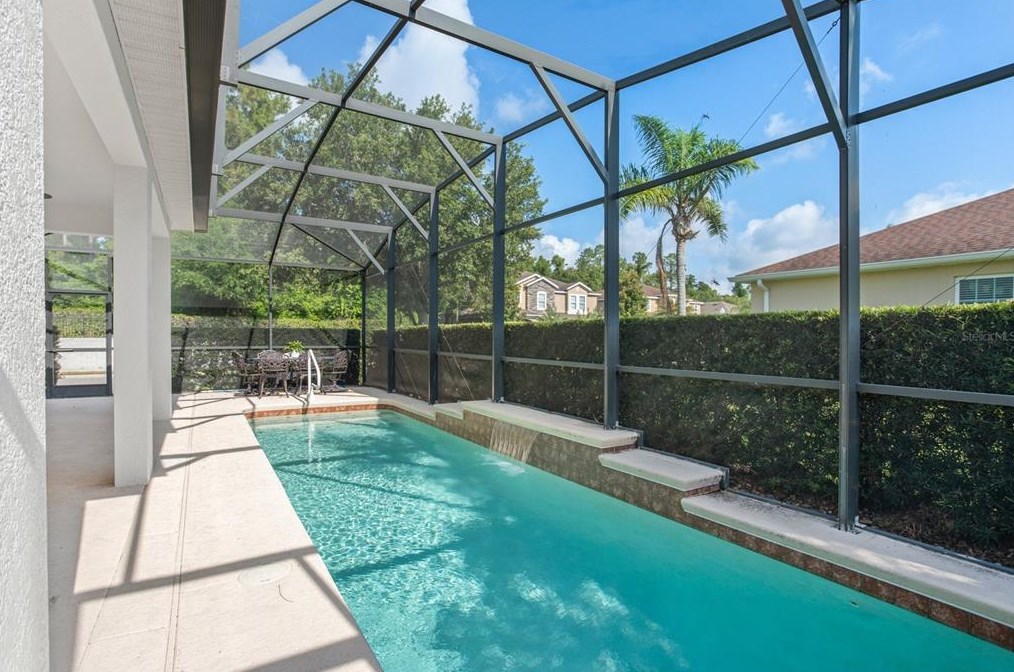 1060 Vinsetta Cir, Winter Garden FL  34787-9625 exterior