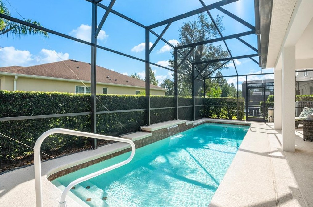 1060 Vinsetta Cir, Winter Garden FL  34787-9625 exterior