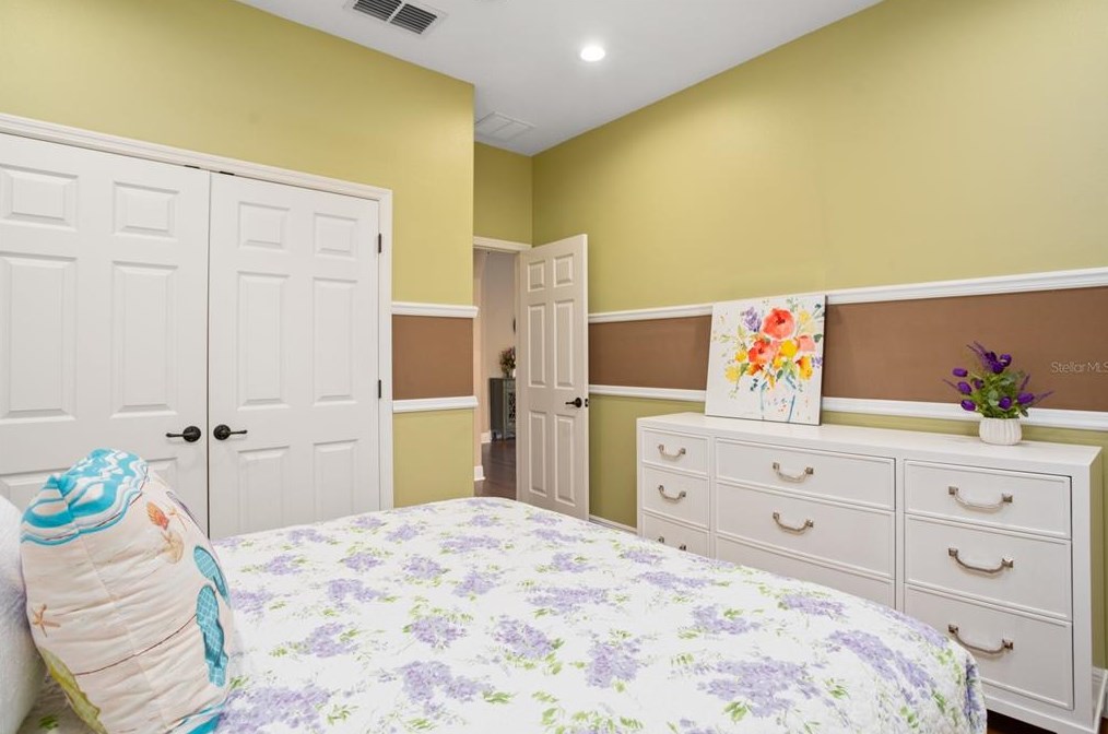1060 Vinsetta Cir, Winter Garden FL  34787-9625 exterior