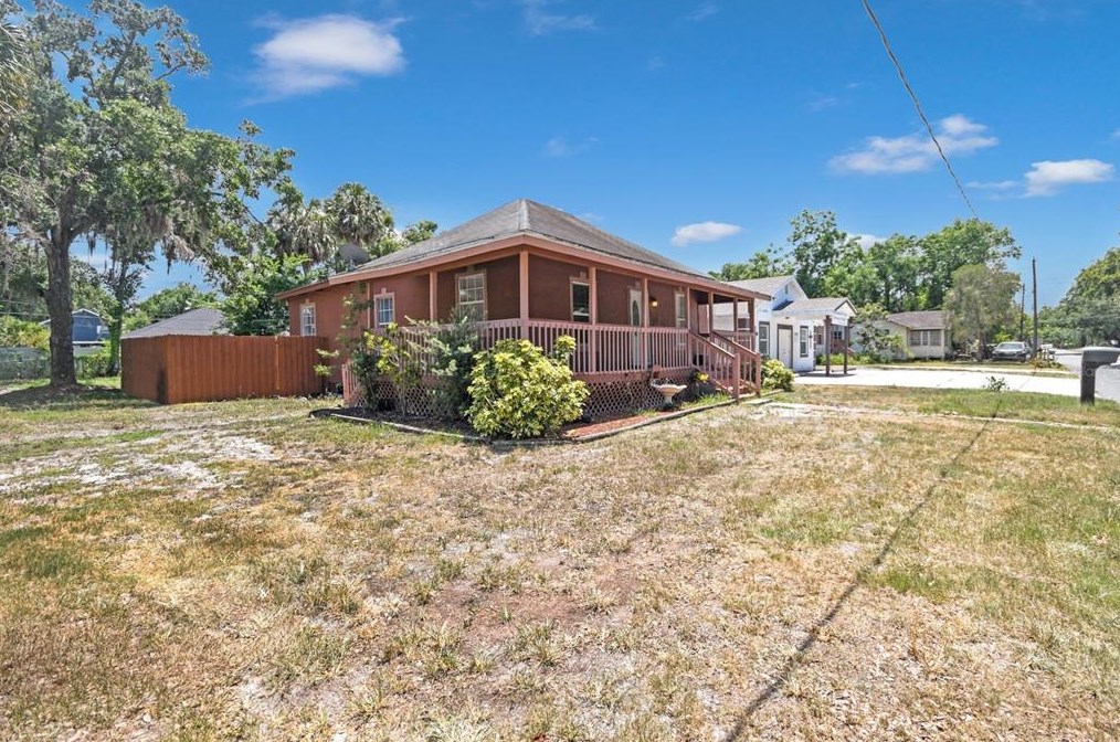 1201 W 11th St, Sanford, FL 32771