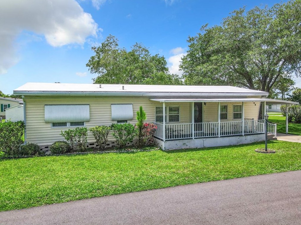 128 Kove Blvd, Osteen, FL 32764