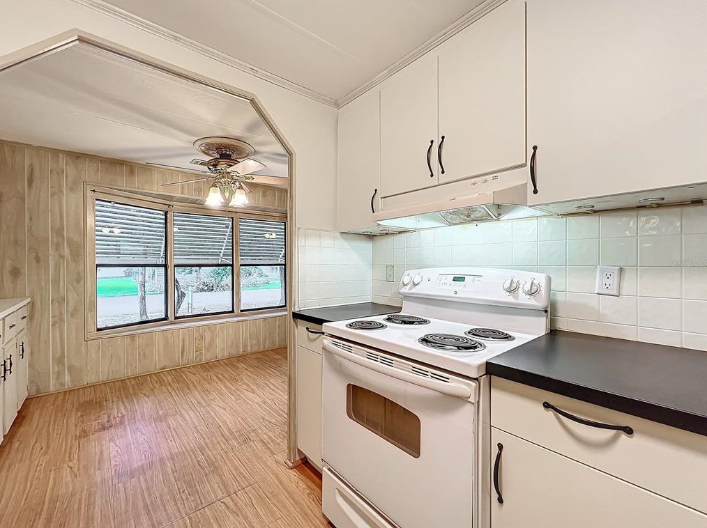 128 Plantation Blvd, Lake Mary FL  32746-2563 exterior