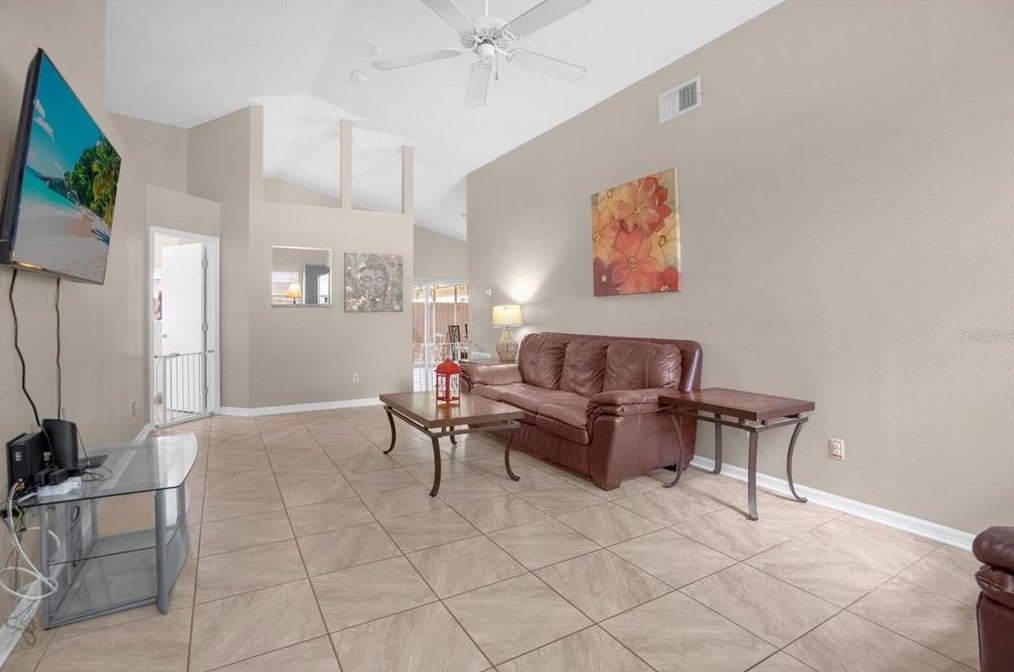 9507 Brackin St, Orlando, FL 32825-6125