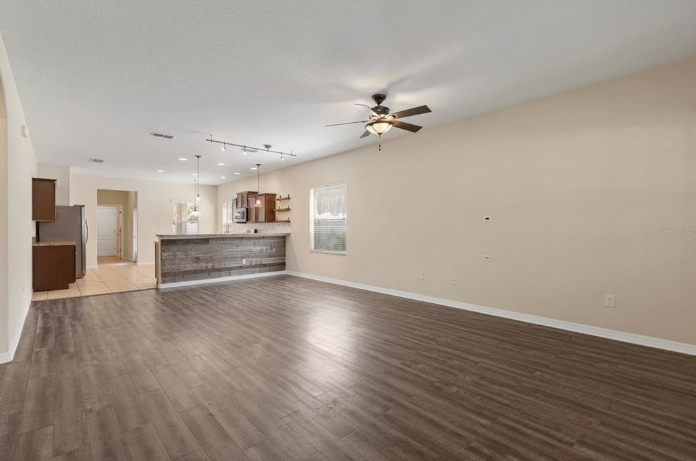 15633 Signature Dr, Winter Garden, FL 34787-8775
