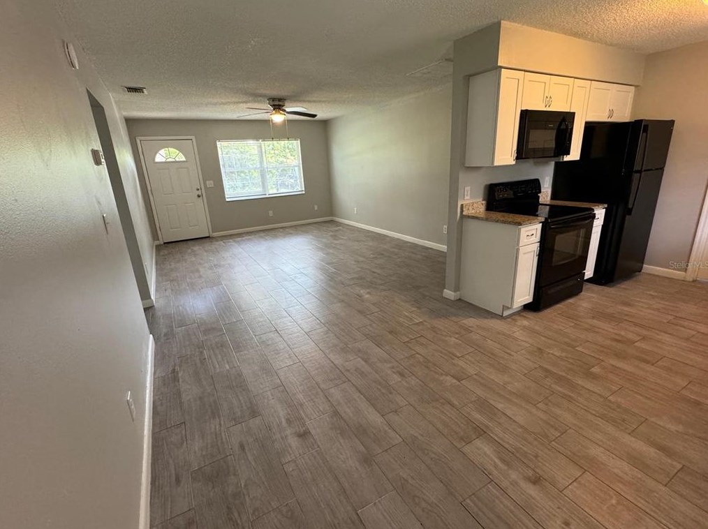 124 Summer View Cir, Winter Haven, FL 33880-6702