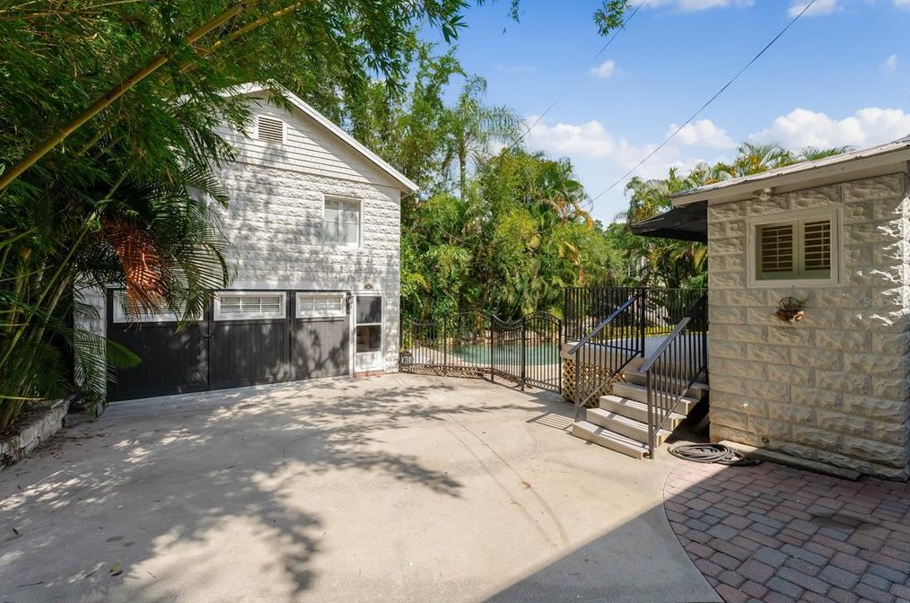 527 Broadway Ave, Orlando FL  32803-5351 exterior