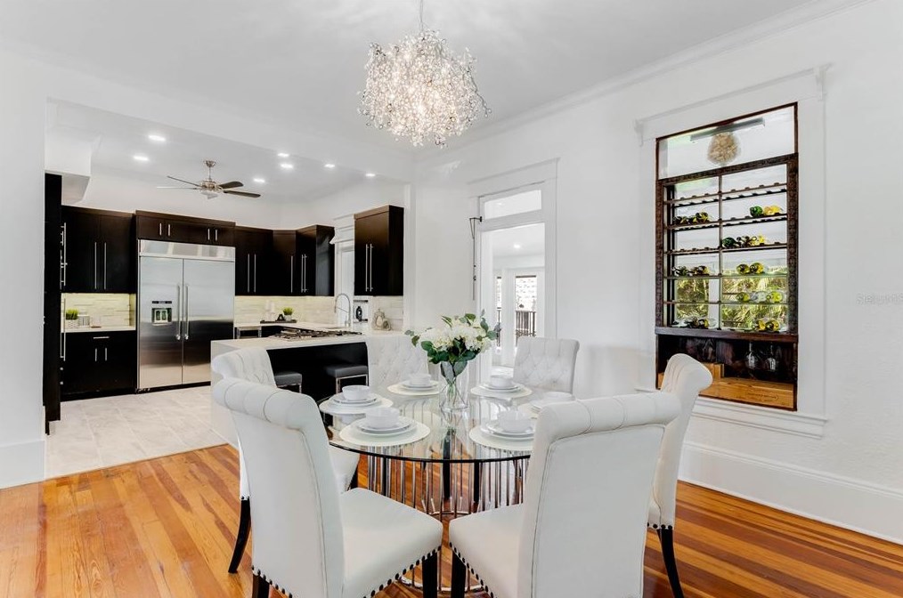 527 Broadway Ave, Orlando FL  32803-5351 exterior