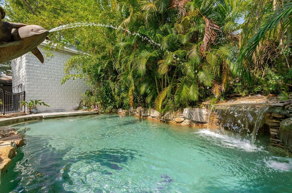 527 Broadway Ave, Orlando FL  32803-5351 exterior