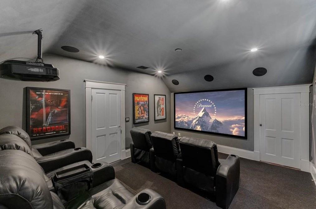 527 Broadway Ave, Orlando FL  32803-5351 exterior