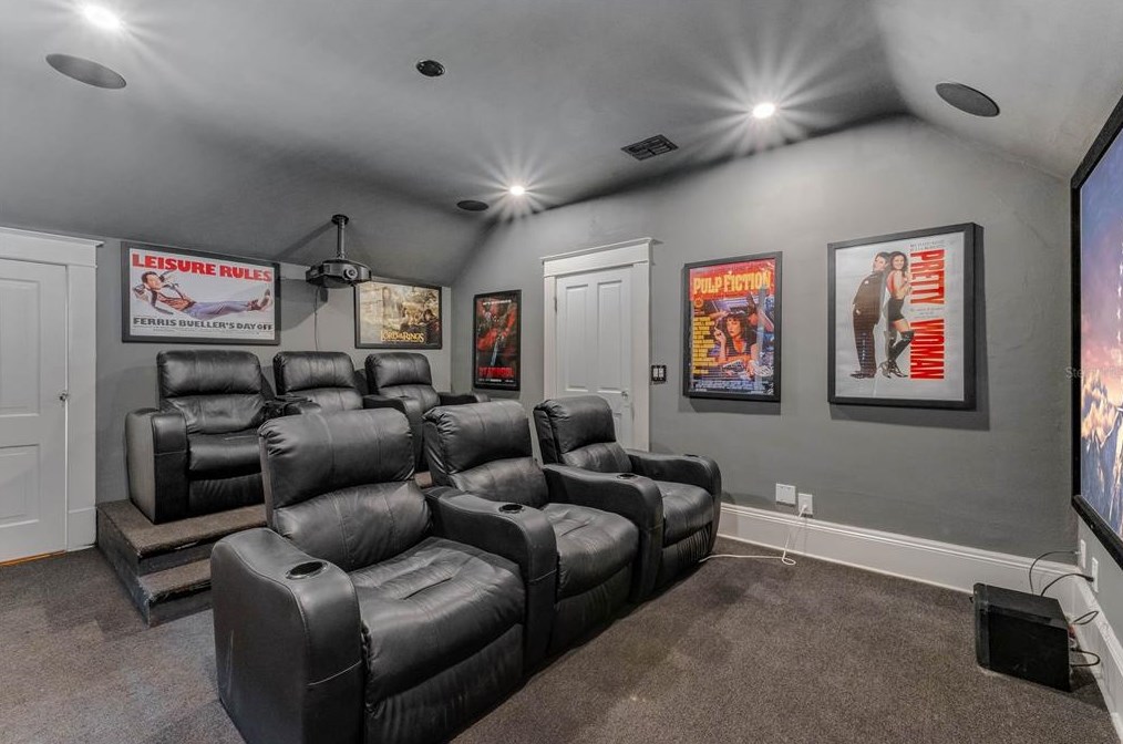 527 Broadway Ave, Orlando FL  32803-5351 exterior