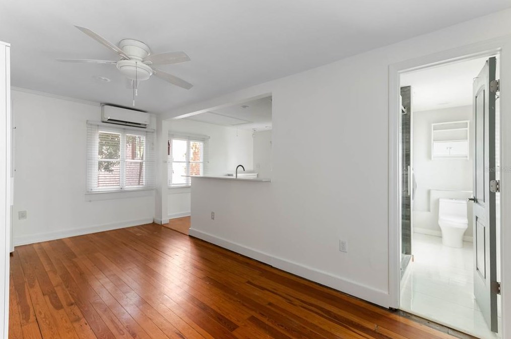 527 Broadway Ave, Orlando FL  32803-5351 exterior