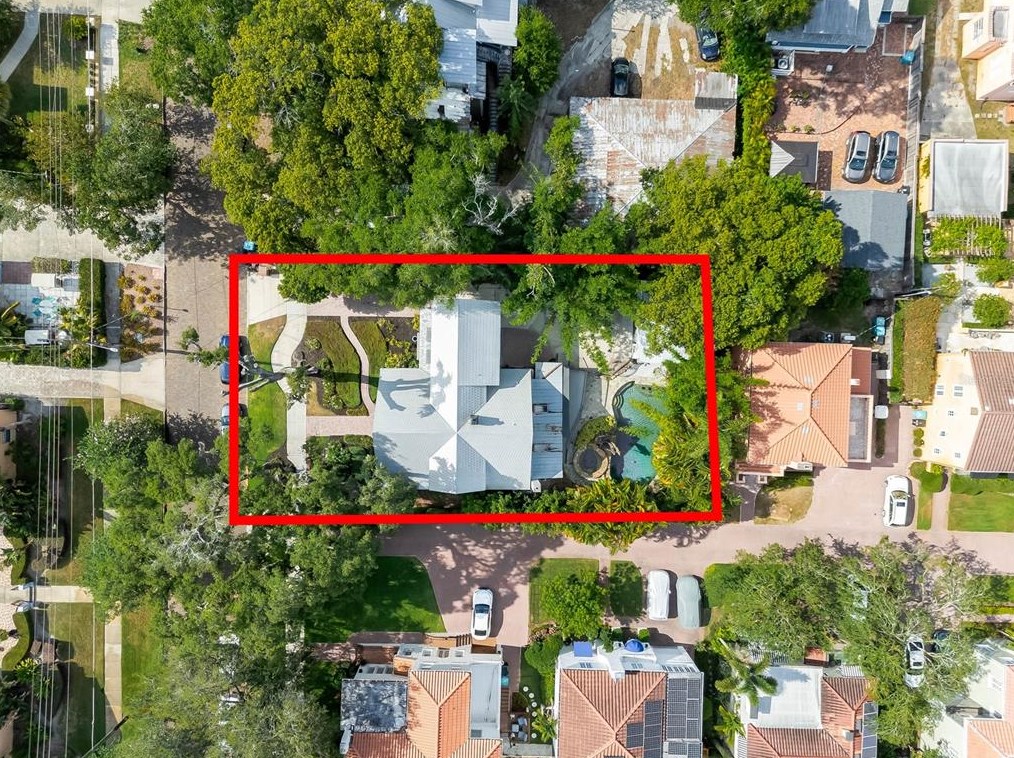 527 Broadway Ave, Orlando FL  32803-5351 exterior