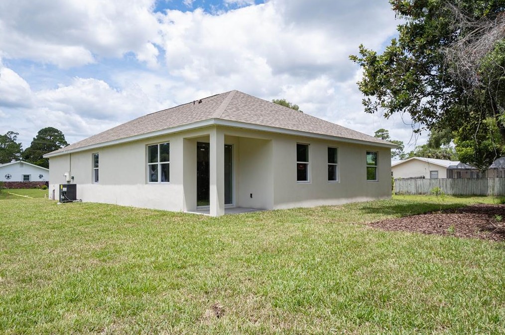 2903 Willow Oak Dr, Edgewater, FL 32141