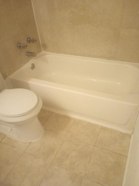 2759 L B Mcleod Rd, Orlando FL  32805-5967 exterior