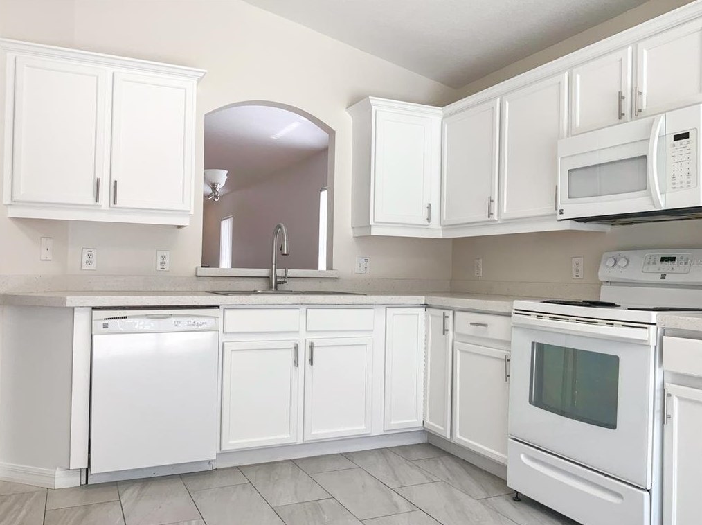 12704 Adventure Dr, Riverview, FL 33579-7793