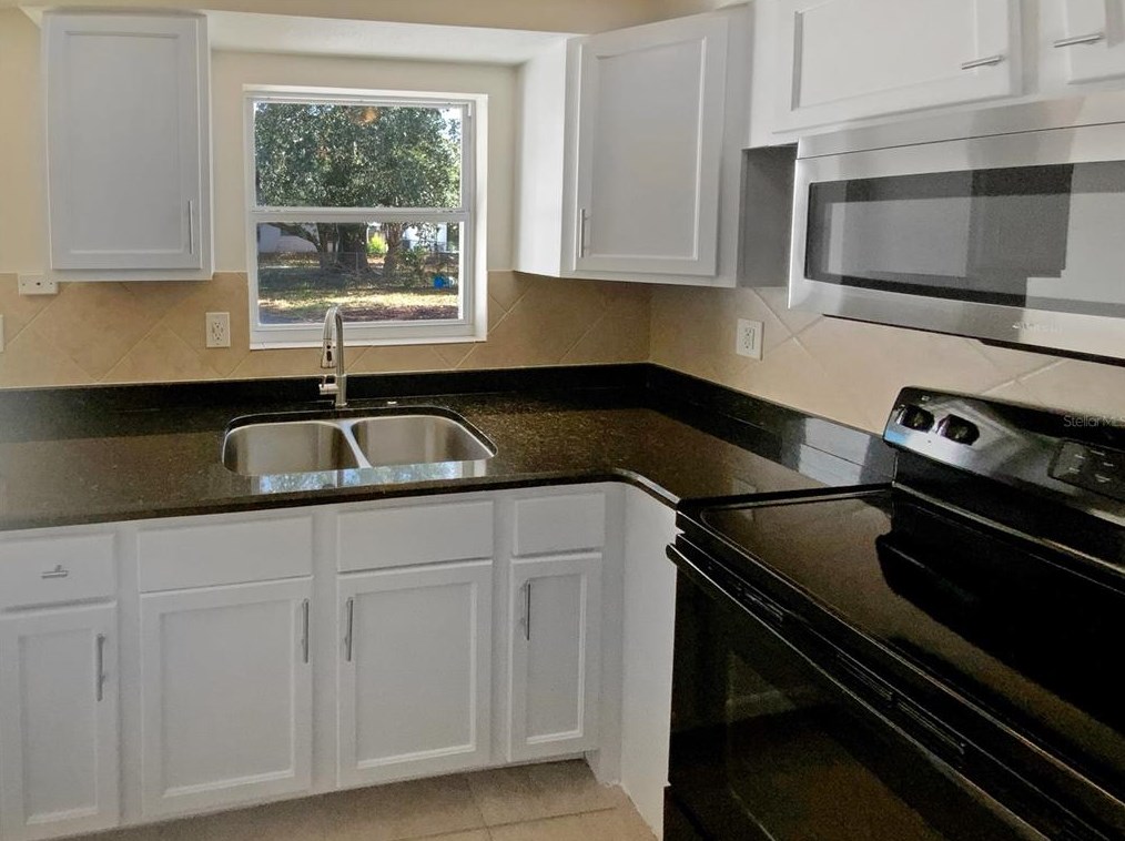 4823 Longwood Ave, Tarpon Springs FL  34690-3924 exterior