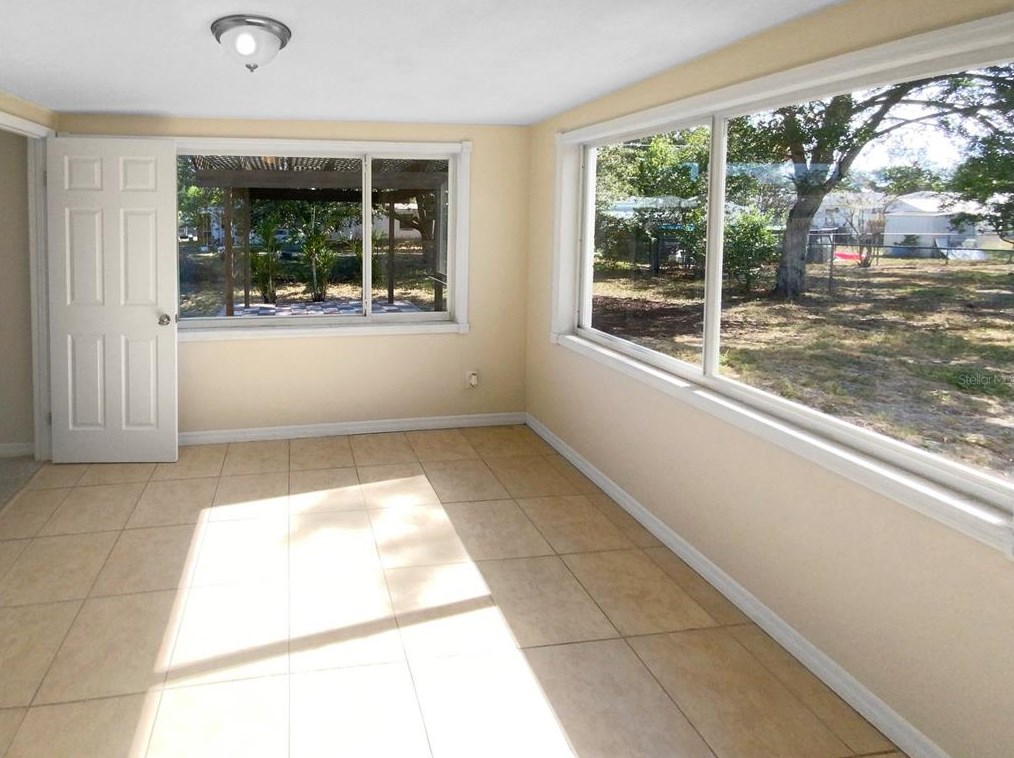 4823 Longwood Ave, Tarpon Springs FL  34690-3924 exterior