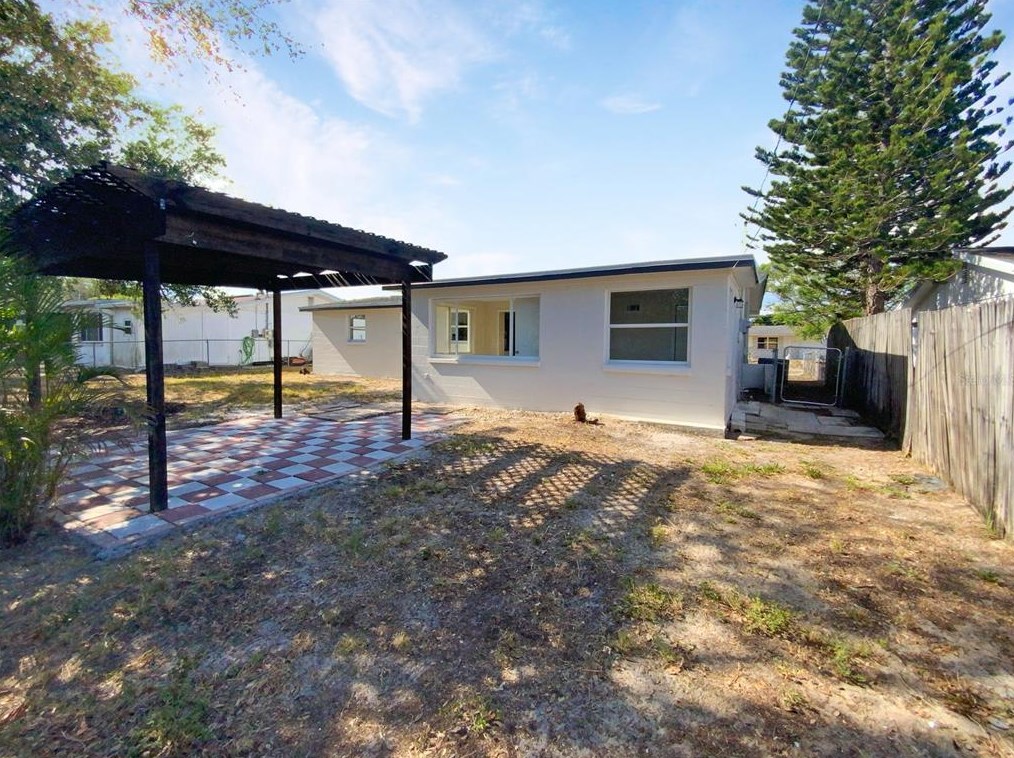 4823 Longwood Ave, Tarpon Springs FL  34690-3924 exterior