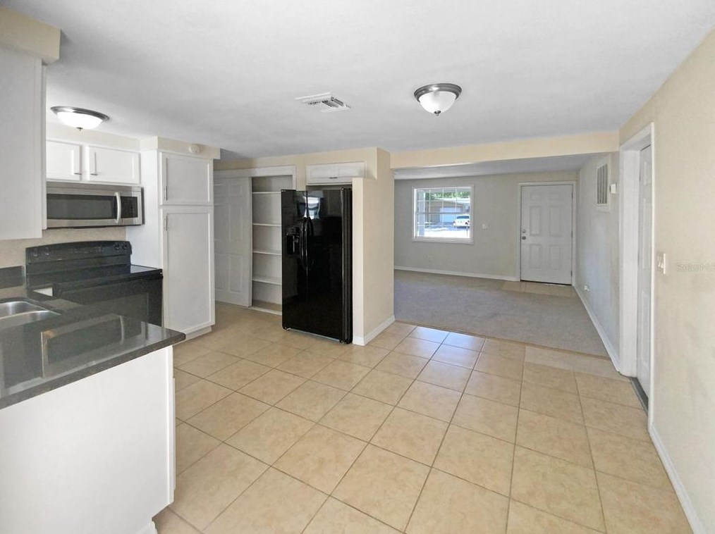 4823 Longwood Ave, Tarpon Springs FL  34690-3924 exterior