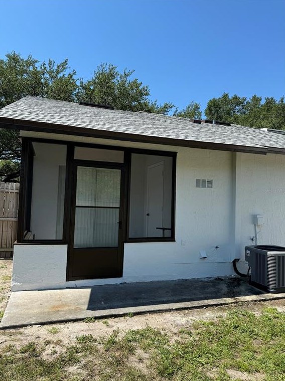 4923 Dover Cir, Orlando FL  32807-1241 exterior