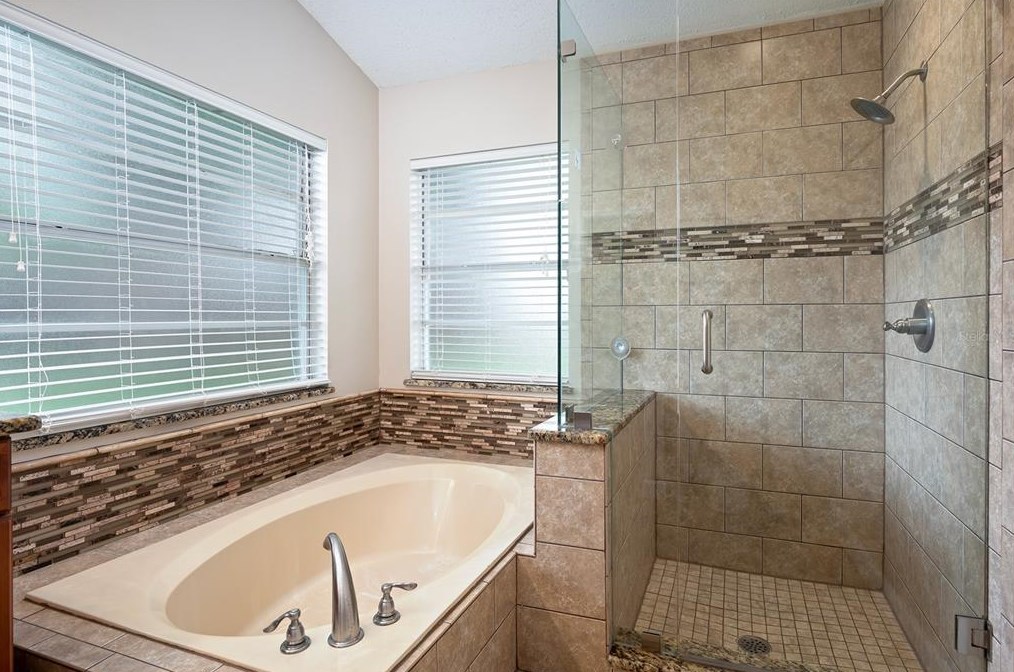 1315 Ashby Cir, Apopka FL  32703-7466 exterior