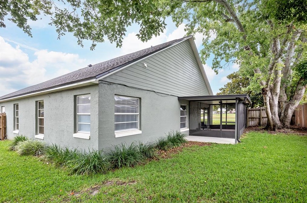 1315 Ashby Cir, Apopka FL  32703-7466 exterior