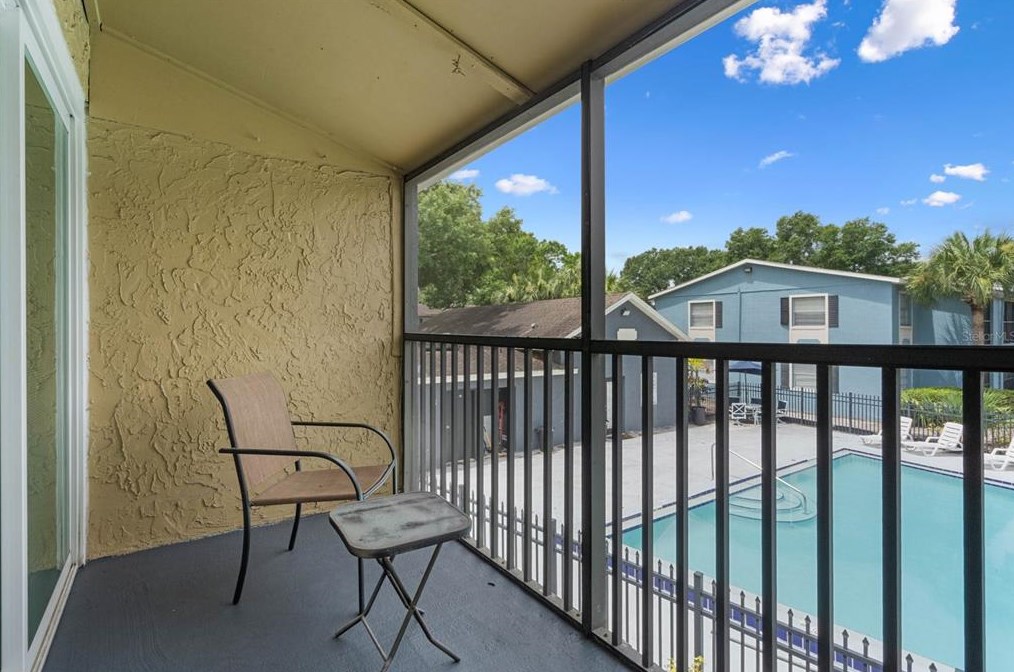 2543 Alafaya Trl, Orlando FL 32826-3646 exterior