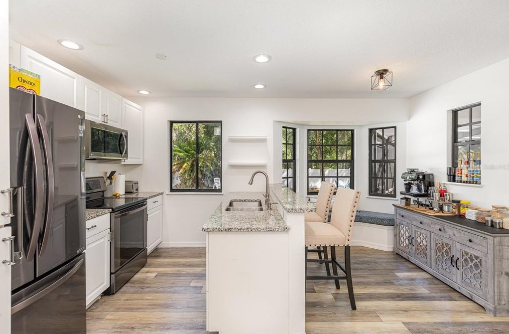 1171 Heidi Ct, Deland FL  32720-2015 exterior