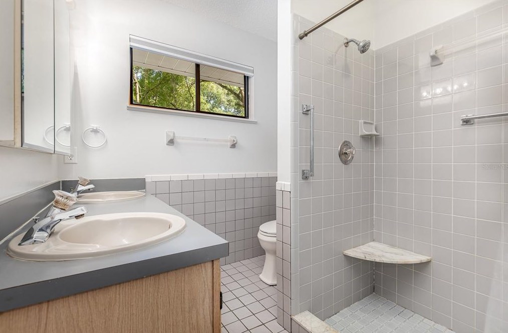 1171 Heidi Ct, Deland FL  32720-2015 exterior