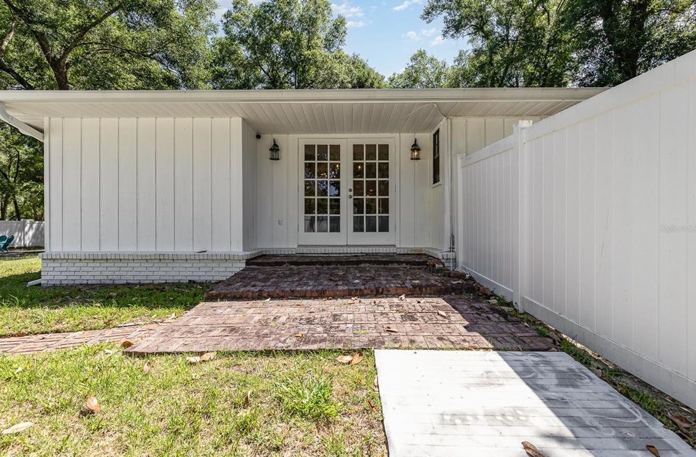 1171 Heidi Ct, Deland FL  32720-2015 exterior