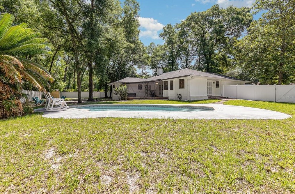 1171 Heidi Ct, Deland FL  32720-2015 exterior