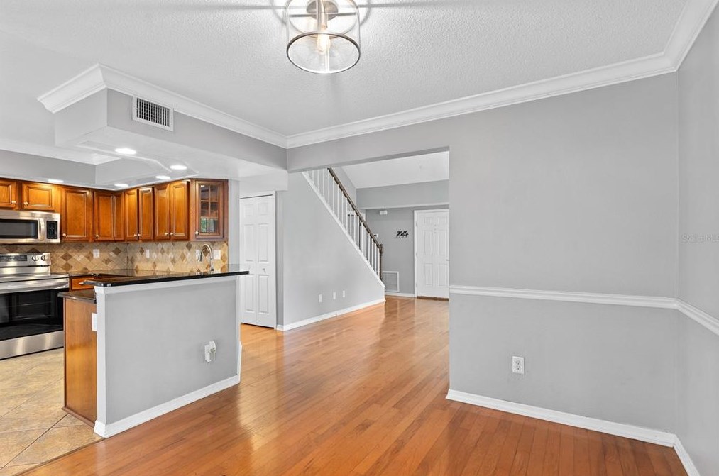 2501 Donaldson Dr, Orlando FL  32812-8406 exterior