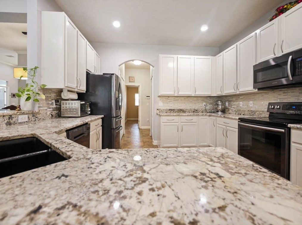 356 Via Tuscany Loop, Lake Mary FL  32746-1545 exterior