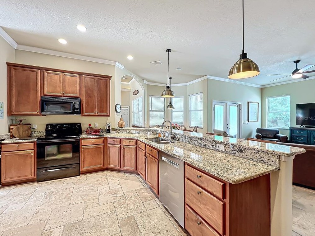 1722 Redwood Grv Ter, Lake Mary FL  32746-4418 exterior