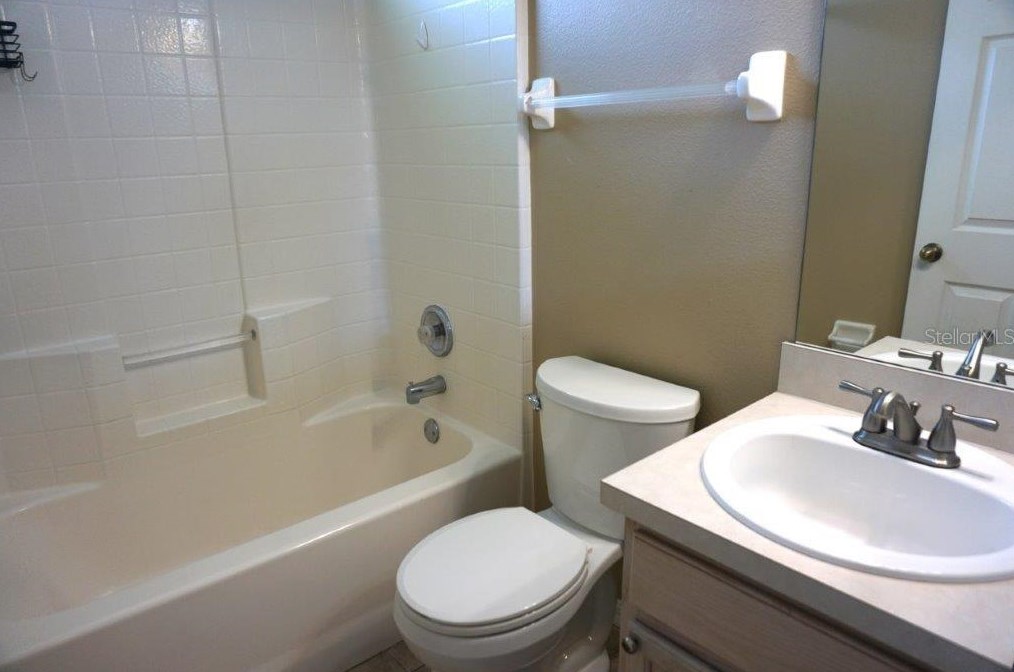 242 Casterton Cir, Davenport FL 33897-3695 exterior