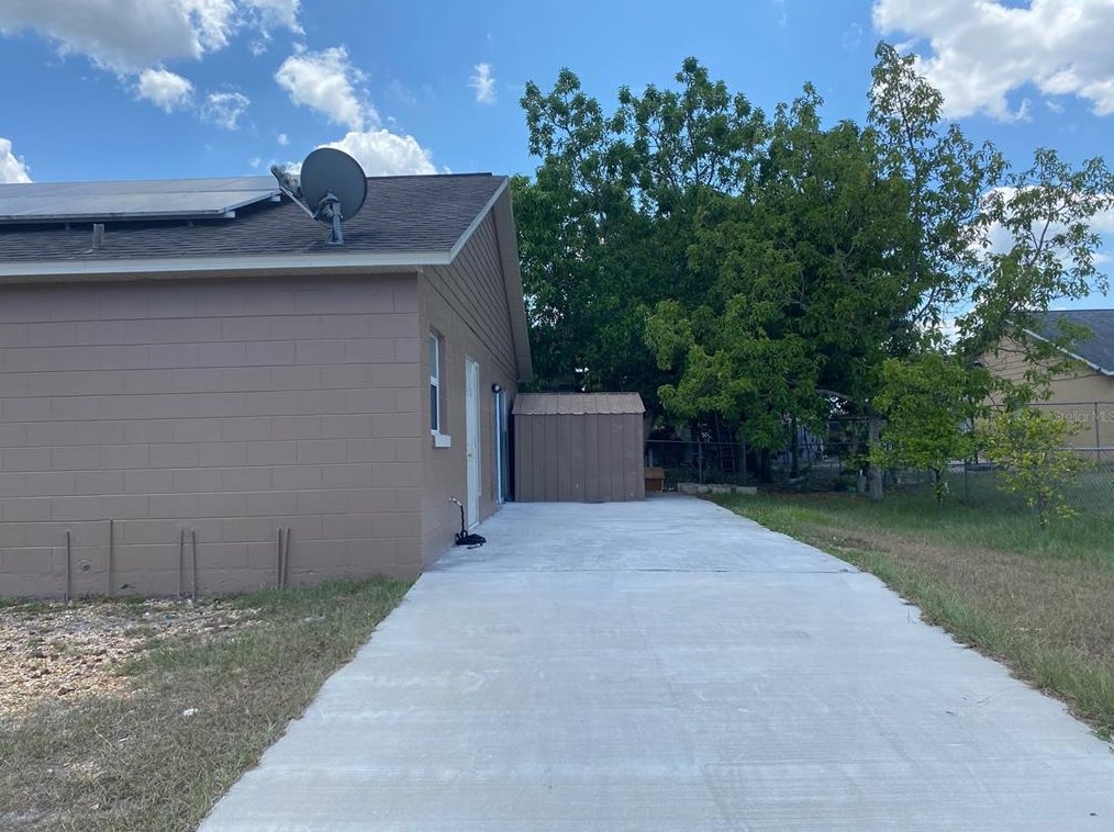 2147 Rj Cir, Kissimmee, FL 34744