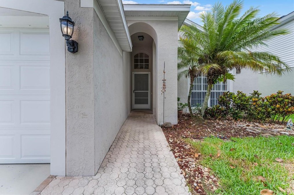 137 Woodleaf Dr, Casselberry, FL 32708
