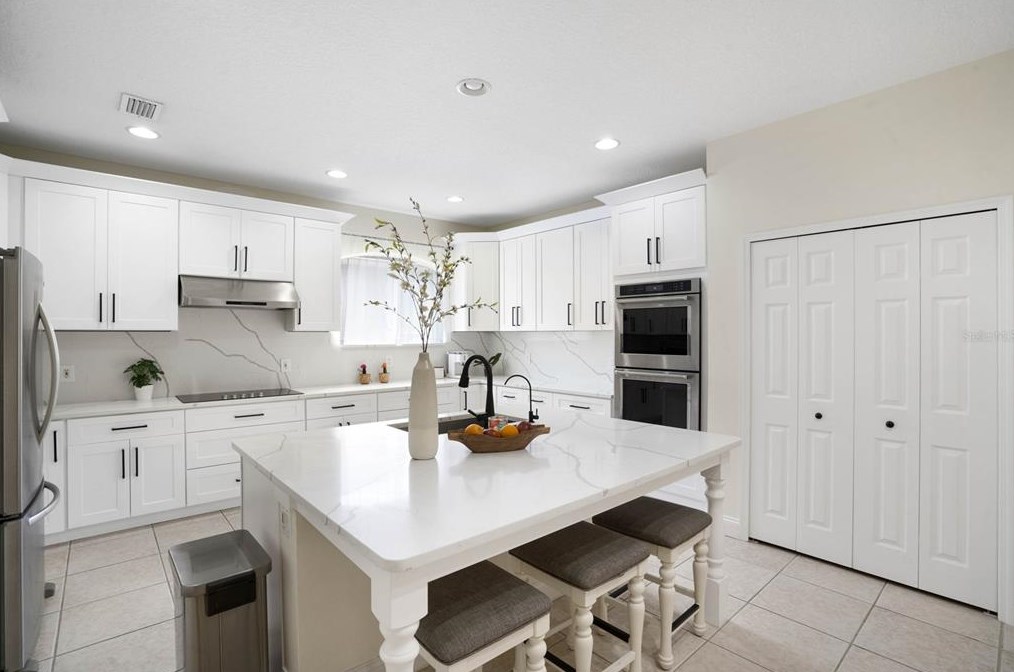 1237 Chantry Pl, Lake Mary FL 32746-1982 exterior