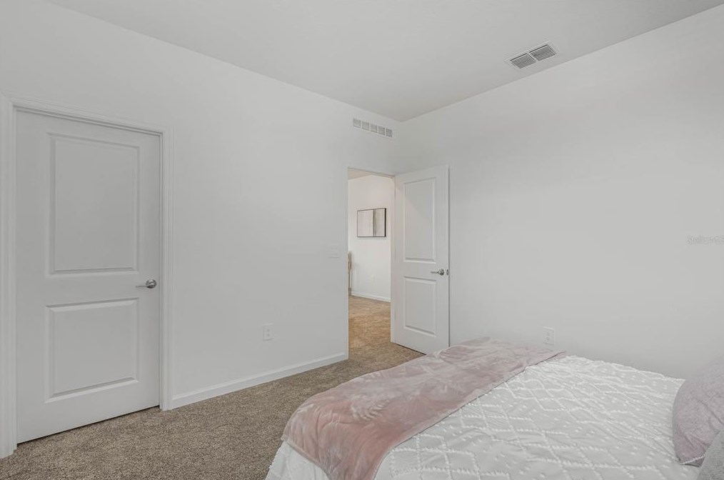 3072 Country Side Dr, Apopka, FL 32712