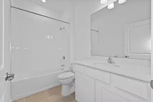 9572 Vibrant Ln, Venice, FL 34292 - Photo 12