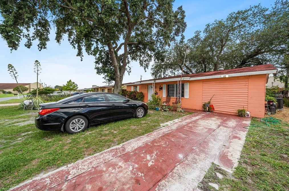 1833 Knollwood Dr, Tarpon Springs, FL 34690