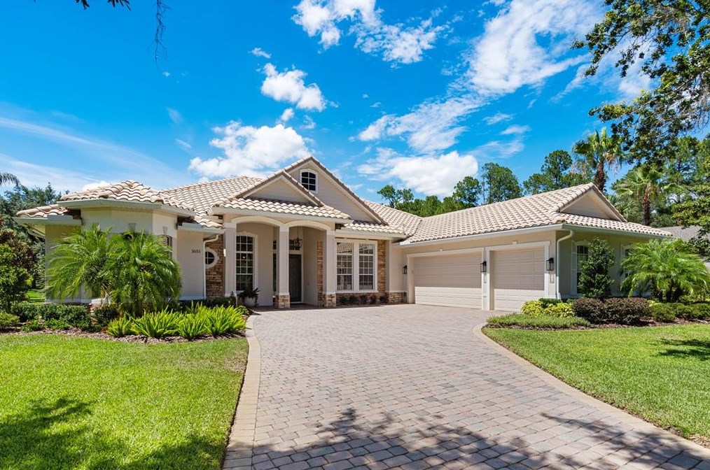 1051 Juliette Blvd, Mount Dora, FL 32757