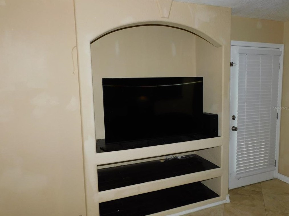 200 Afton Square #102, Altamonte Springs, FL 32714