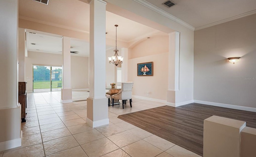 2875 University Acres Dr, Orlando, FL 32817