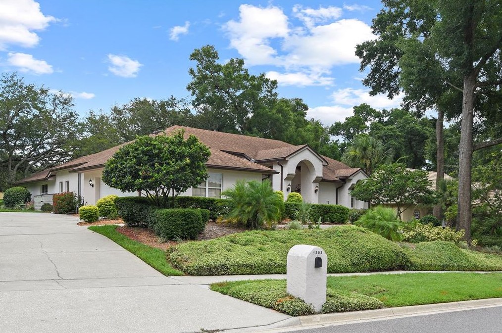 1203 Tall Pine Dr, Apopka, FL 32712