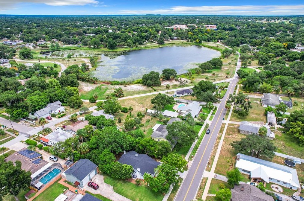 507 Ambassador Ave, Eustis, FL 32726