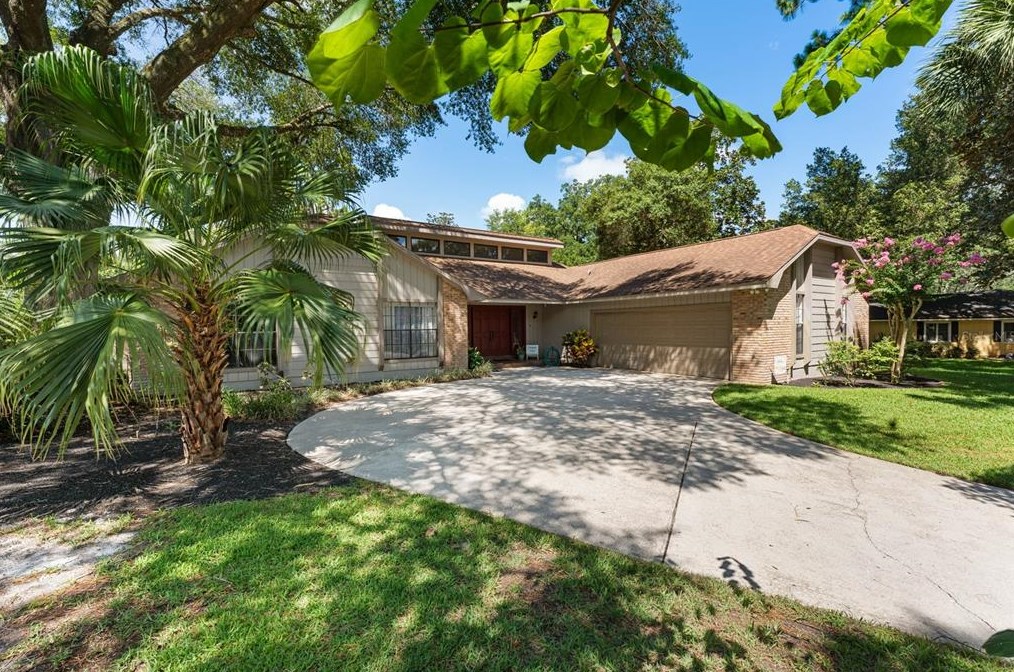 329 Woodstead Ln, Longwood, FL 32779