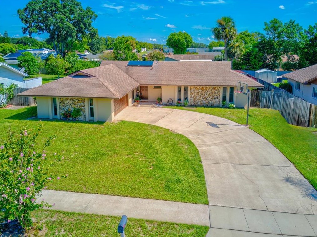 1011 Cathy Dr, Altamonte Springs, FL 32714