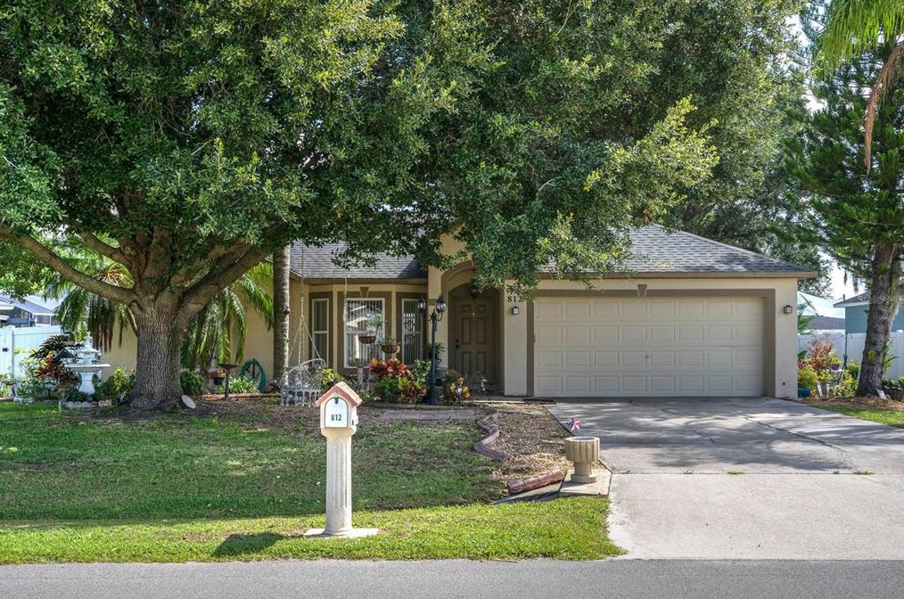 812 Halifax Dr, Kissimmee, FL 34758